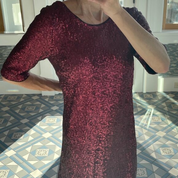 Betsey Johnson dress, ombré red sequins, size 10 - Picture 5 of 6